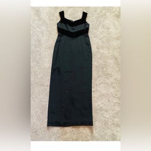 Jones New York Evening Straps Dress size 4🦋Maxi Velvet striped decor slit back